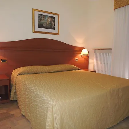 Hotel Domus Adele 2*